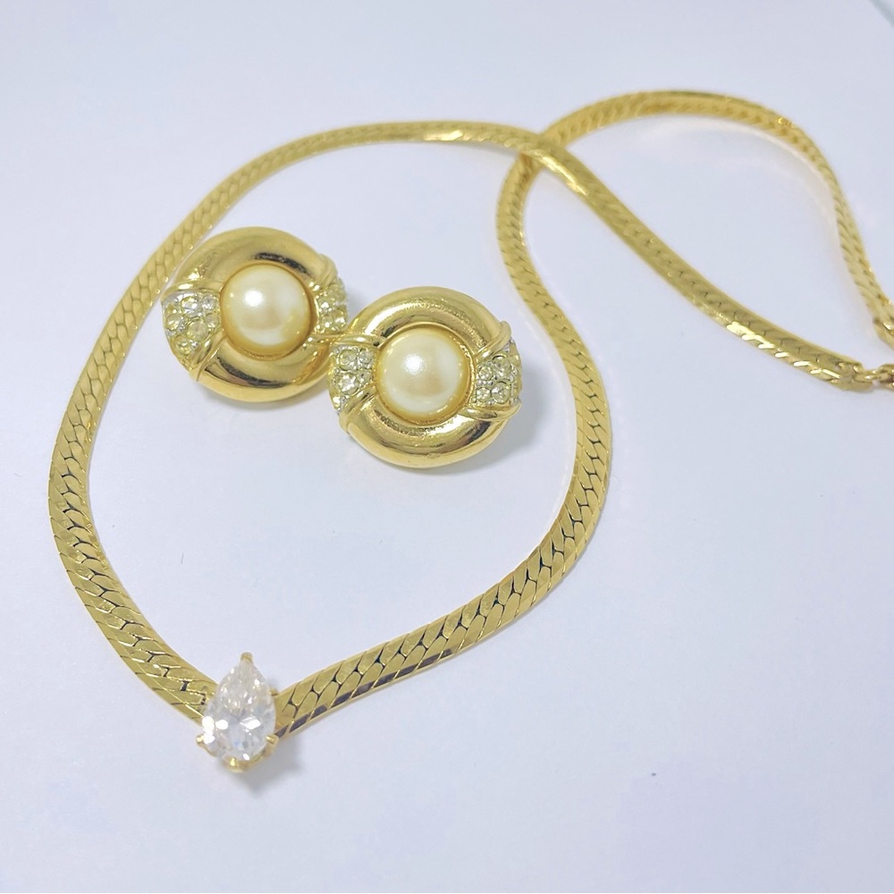 Vintage Richelieu Earrings with Necklace